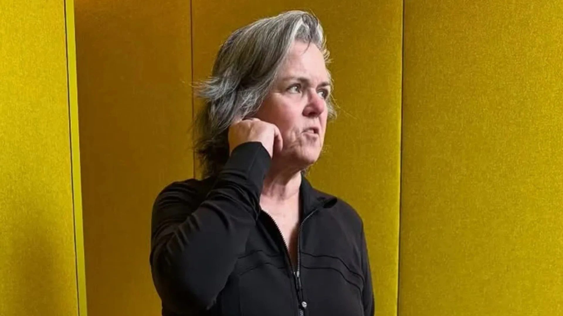 Rosie O’Donnell, 63, reveals she’s now a size 12 after taking fat jabs and shows off weight loss in tight ensemble