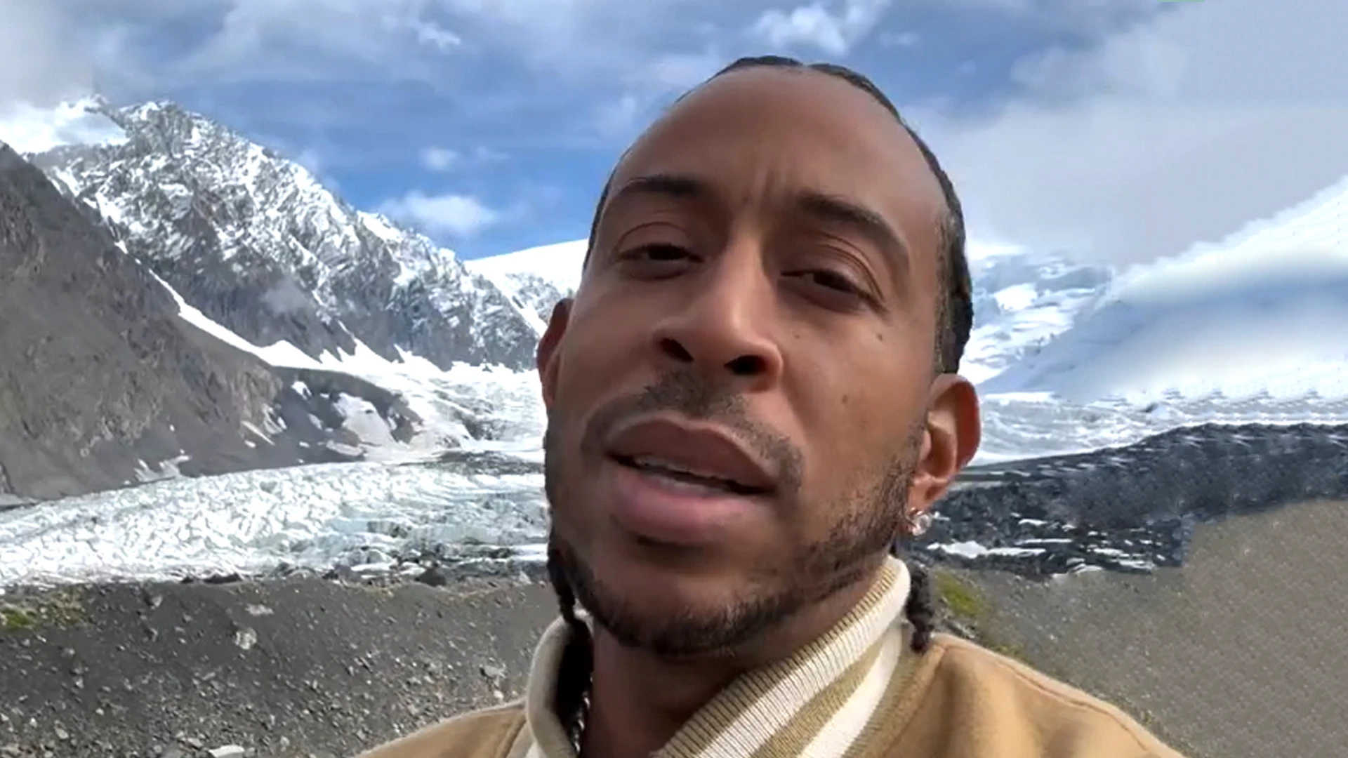 Ludacris sparks concern by drinking glacier water in Alaska as fans warn him about dangerous ‘bacteria and viruses’
