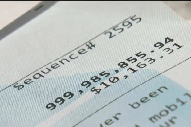 I found $1Billion in account when I thought I had $20 after bank error