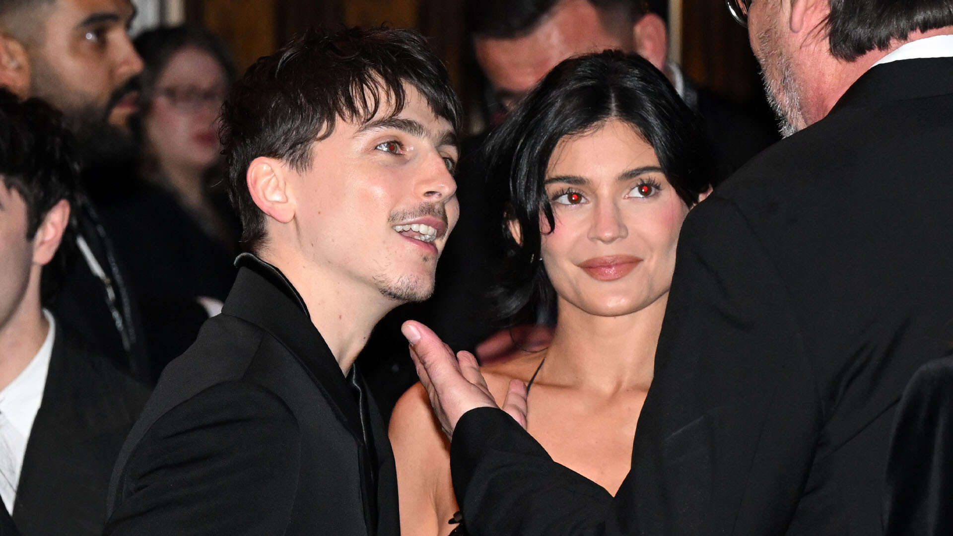 Timothee Chalamet enjoys Lakers game with Kylie Jenner’s family member as star’s absence fuels rumors she’ll skip Oscars