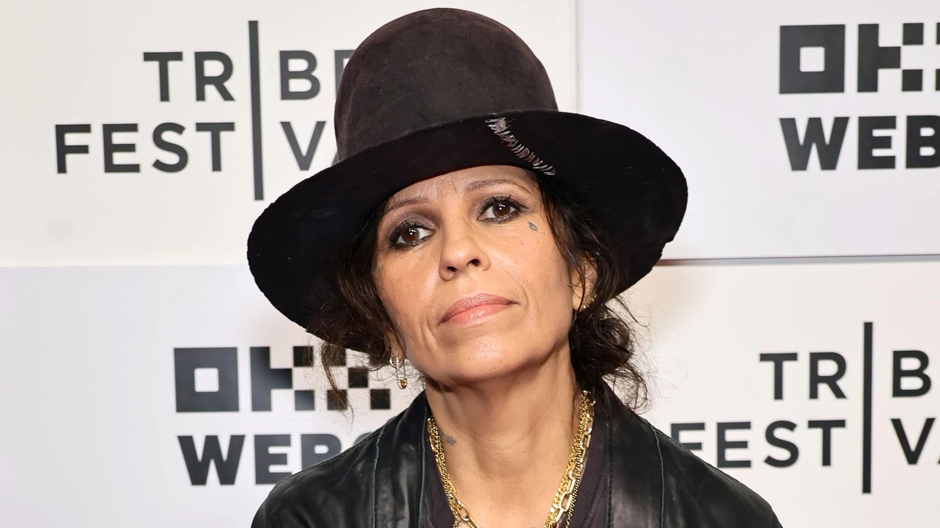 Linda Perry had ‘six months to live’ in breast cancer battle before double mastectomy saved singer’s life