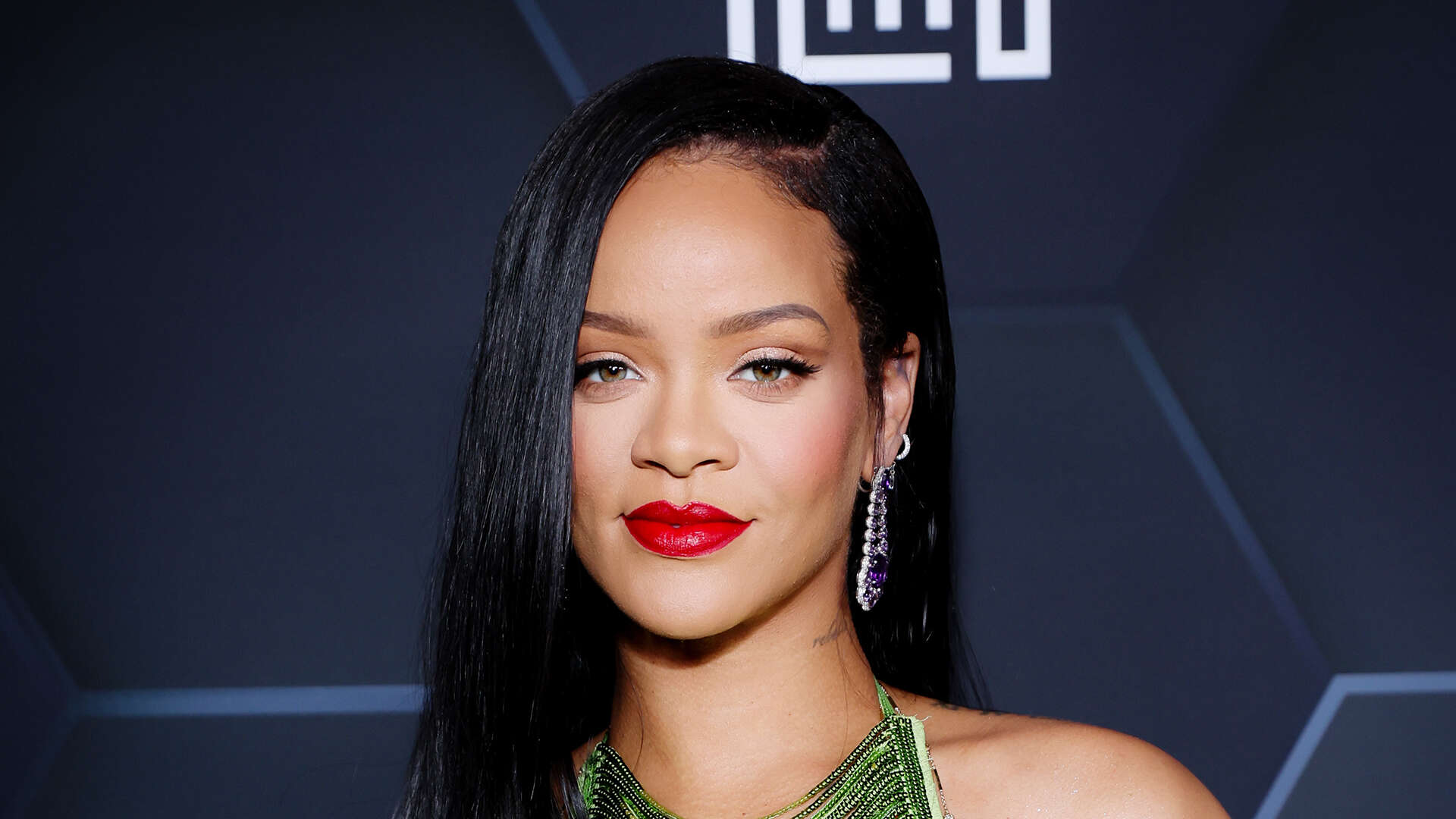 Rihanna mocked for new ’90s mom haircut’ that gives fans ‘Karen’ vibes as star debuts unexpected transformation in LA