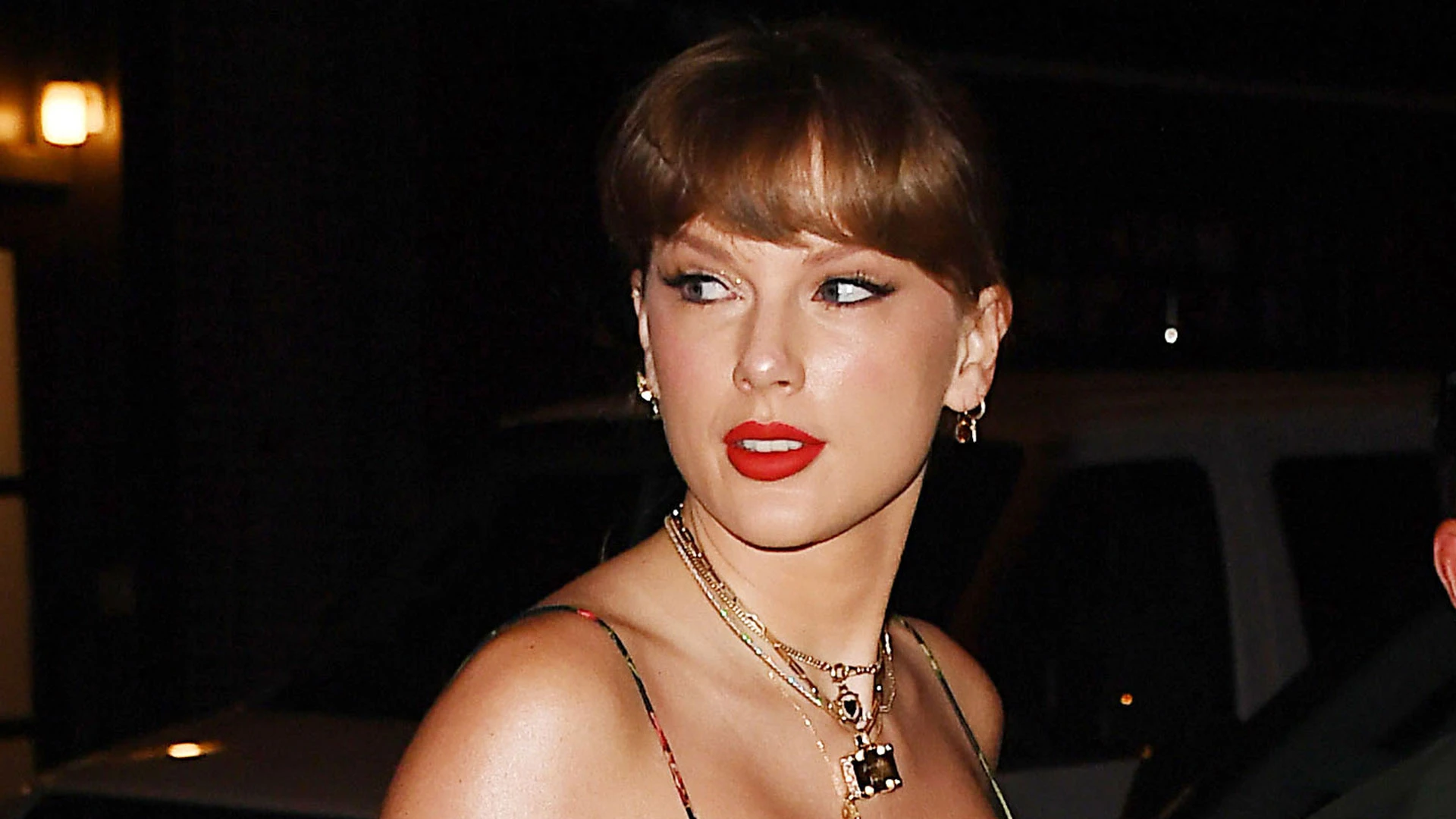 Taylor Swift and Dakota Johnson enjoy night out with rarely-seen brothers Austin and Jesse in NYC