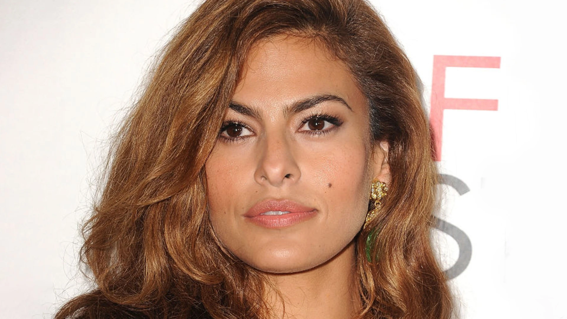 Eva Mendes opens up about ‘crying’ and being ‘encouraged to let it all out’ as she shares cryptic quotes about emotions