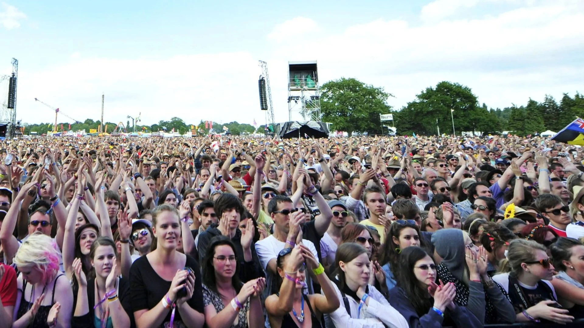 ‘Takes the p***’ say furious fans of huge 80s band as they slam high costs and claim they’re priced out of arena tour