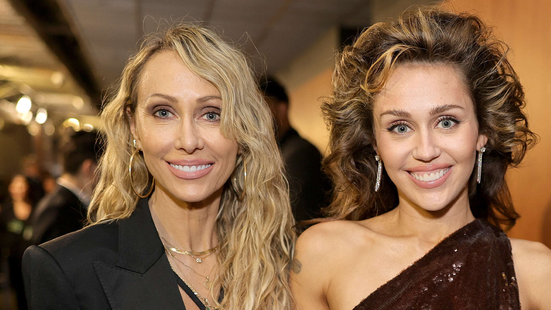 Miley Cyrus ‘took mom Tish’s side over Noah’ and ‘did everything in her power’ to ban sister from wedding