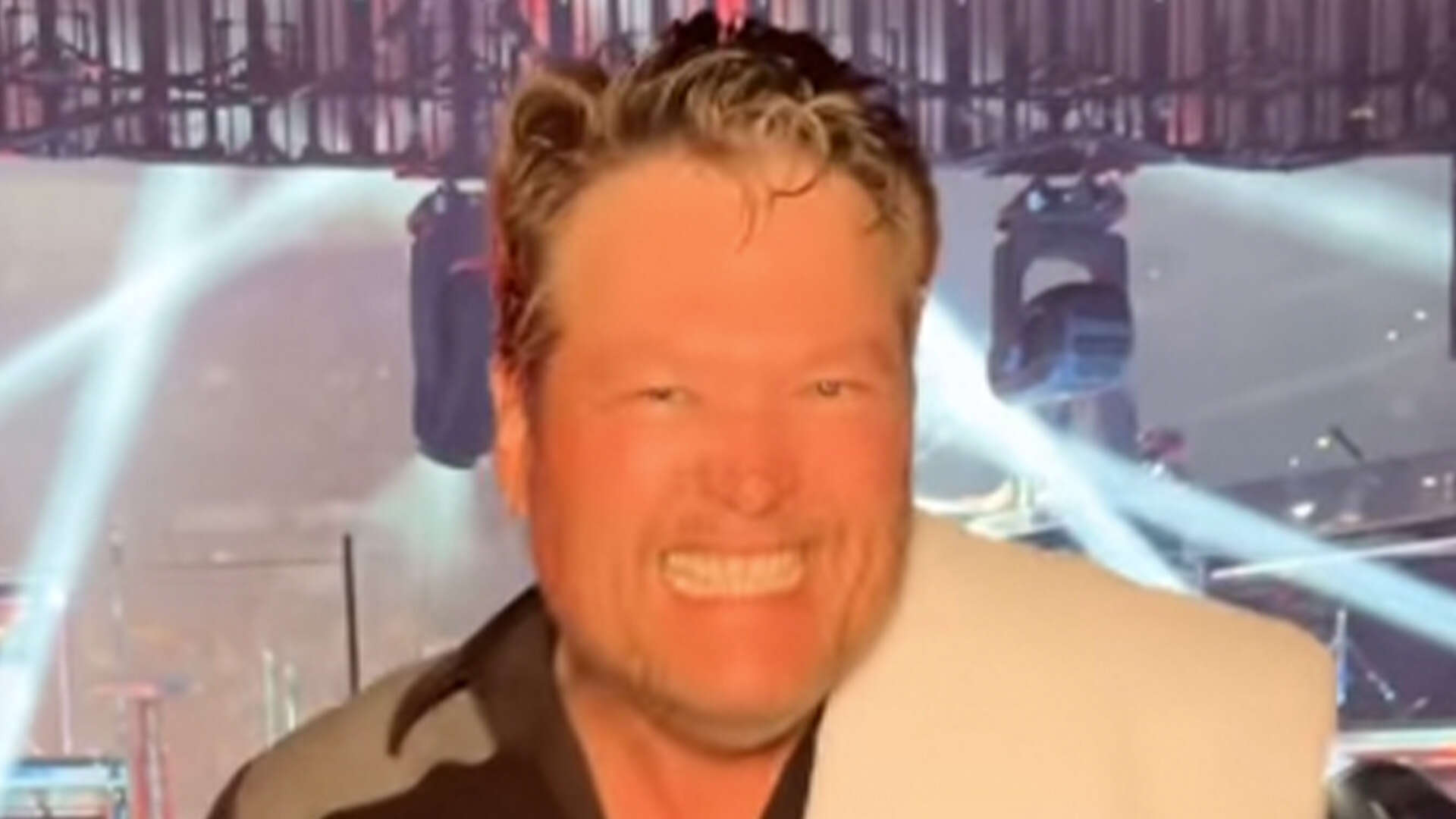 Blake Shelton screams ‘one weekend left!’ at wife Gwen Stefani in behind-the-scenes video as tour nears finish line