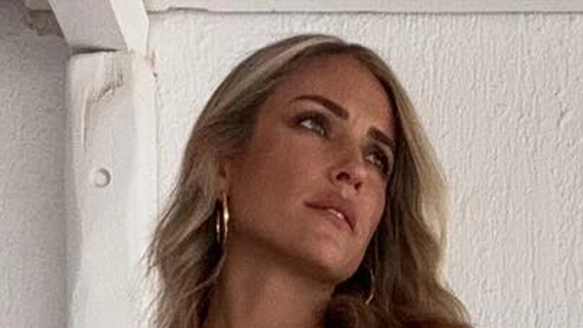Kristin Cavallari flaunts toned legs in short cut-out dress on vacation as fans gush ‘you’re still the baddest’