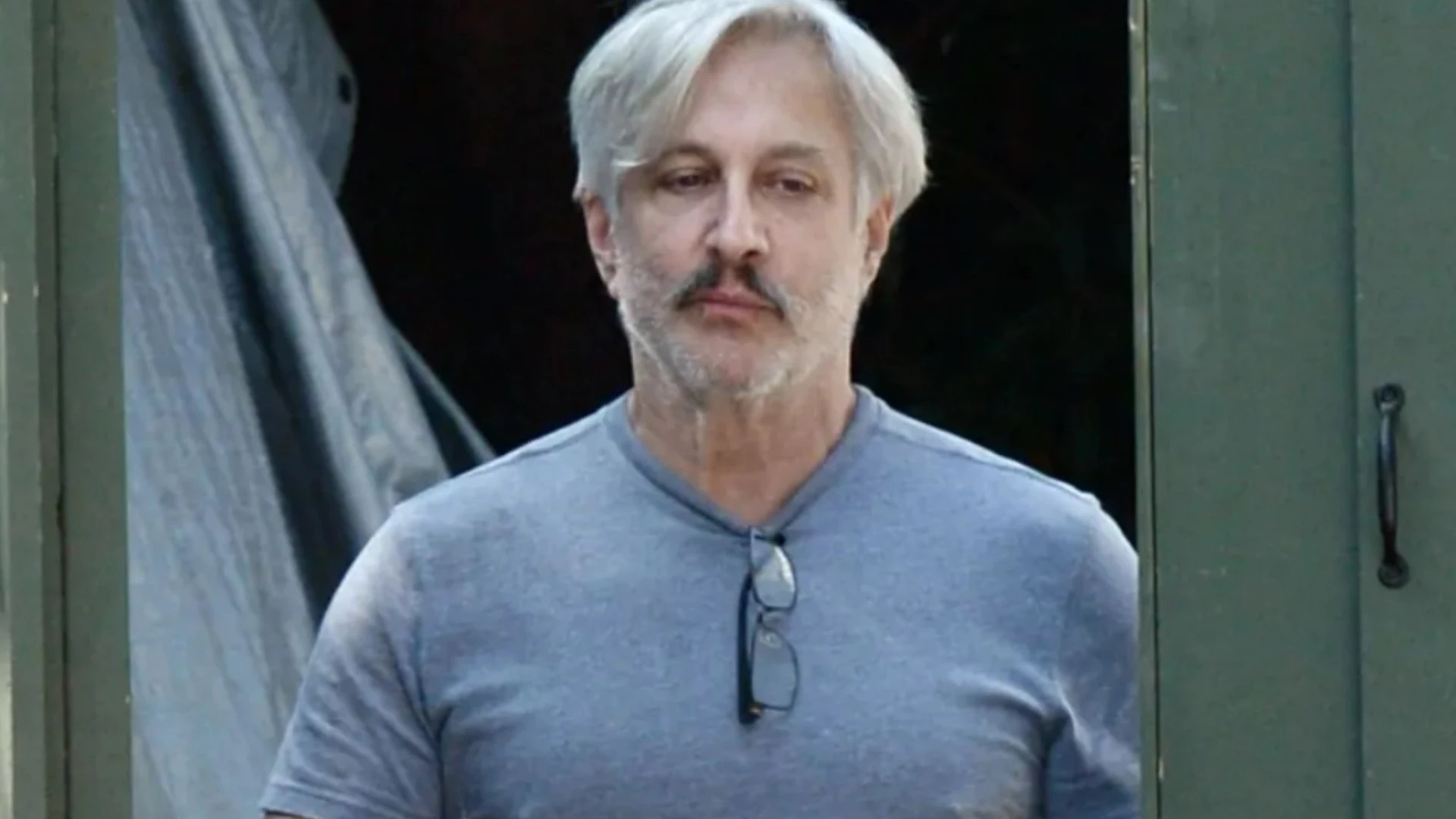80s movie star unrecognizable as he’s spotted on rare day out in LA – can you work out who he is?
