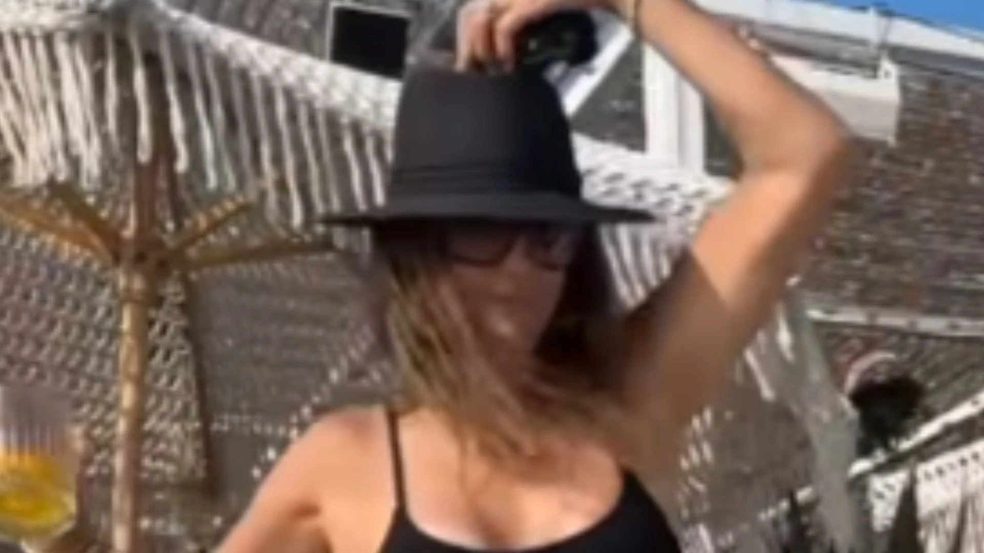 Former MTV bombshell, now 58, looks ‘just like she did in the 90s’ while dancing in tiny swimsuit on yacht