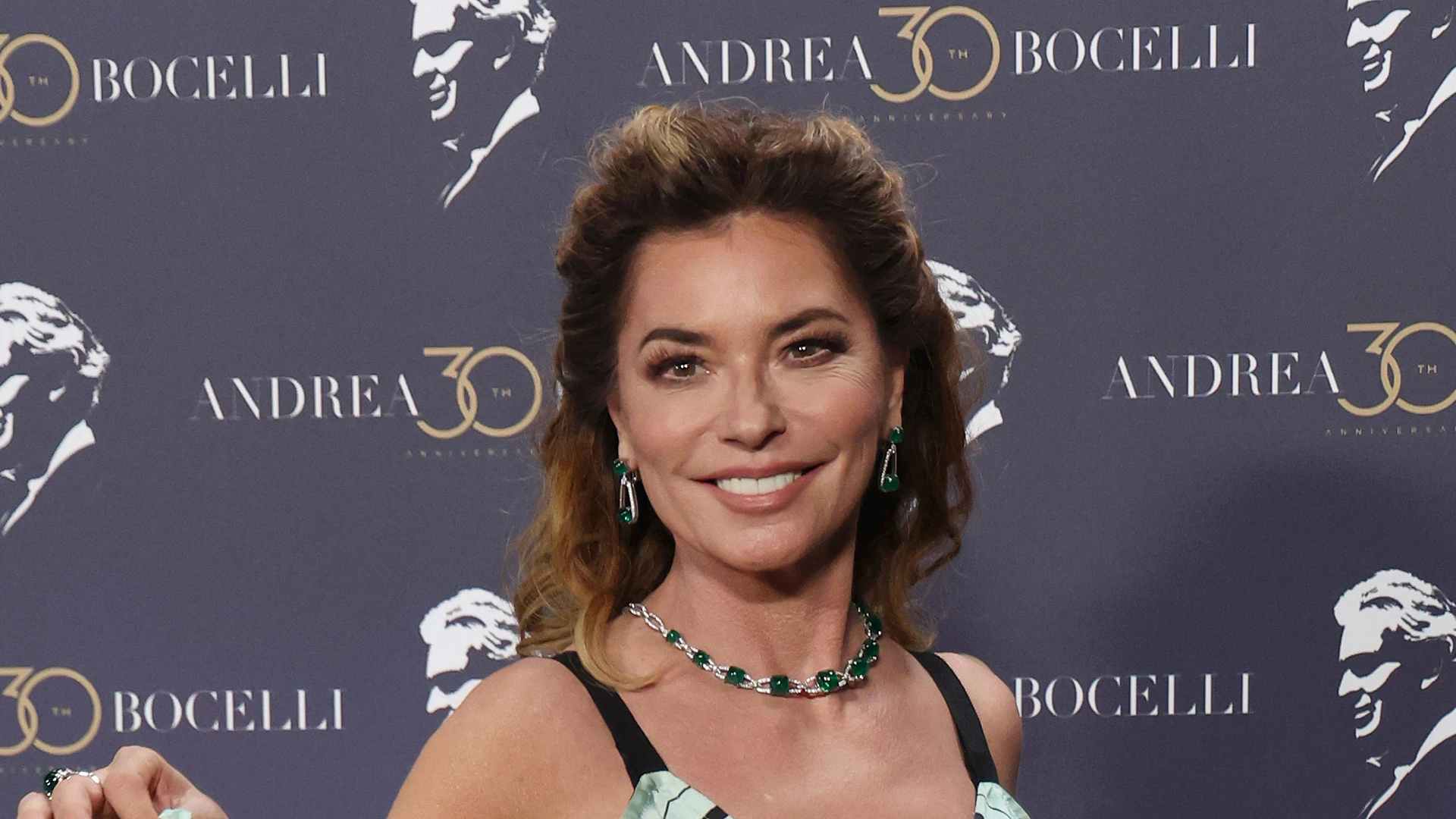Shania Twain, 58, performs in tiny black bottoms and matching top after fan backlash over wardrobe