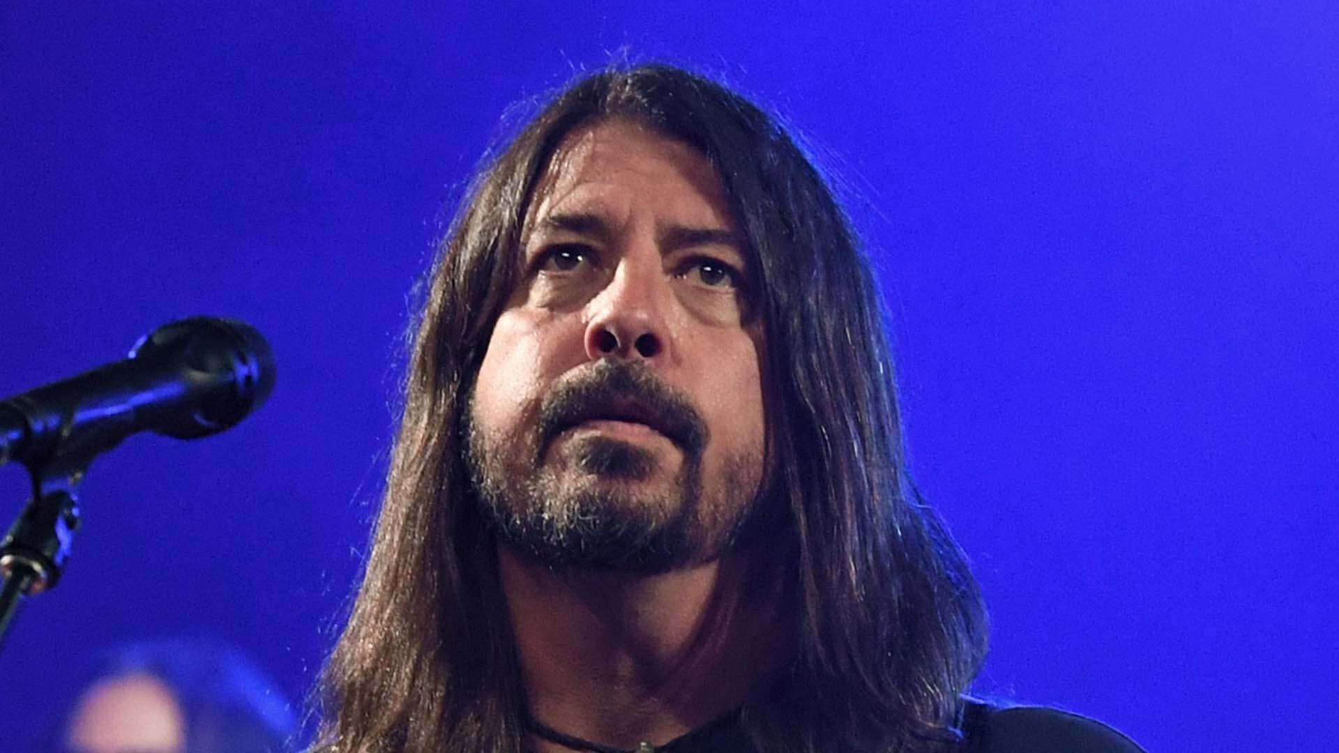 Dave Grohl reveals he fathered baby daughter ‘outside of his marriage’ & insists he will ‘regain’ wife Jordyn’s trust