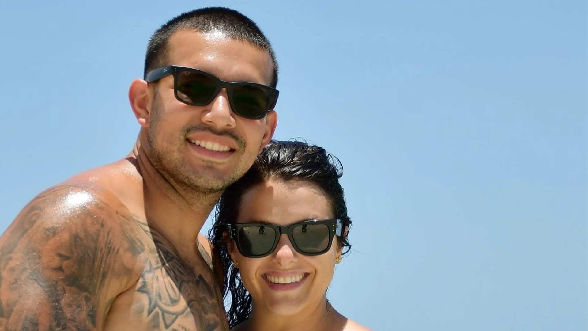 Teen Mom’s Lauren Comeau shows off her curves in hot pink swimsuit on Jamaican honeymoon with husband Javi Marroquin