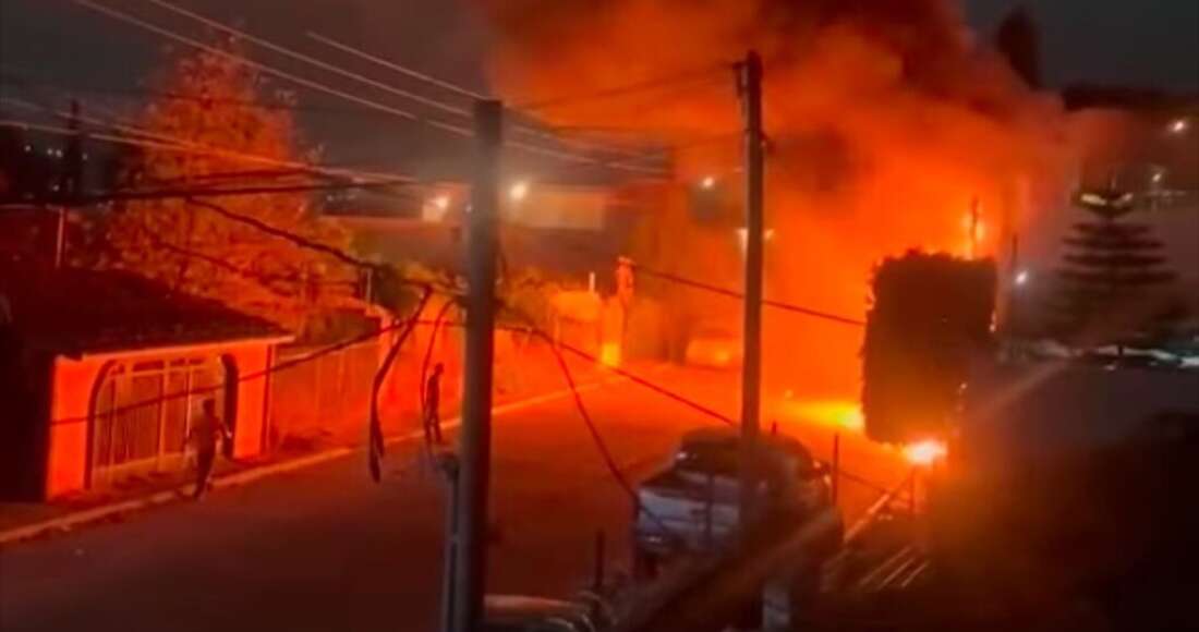 Vehículo de Edil de Tecate, BC, se incendia. Habría sido corto circuito, dice la FGE