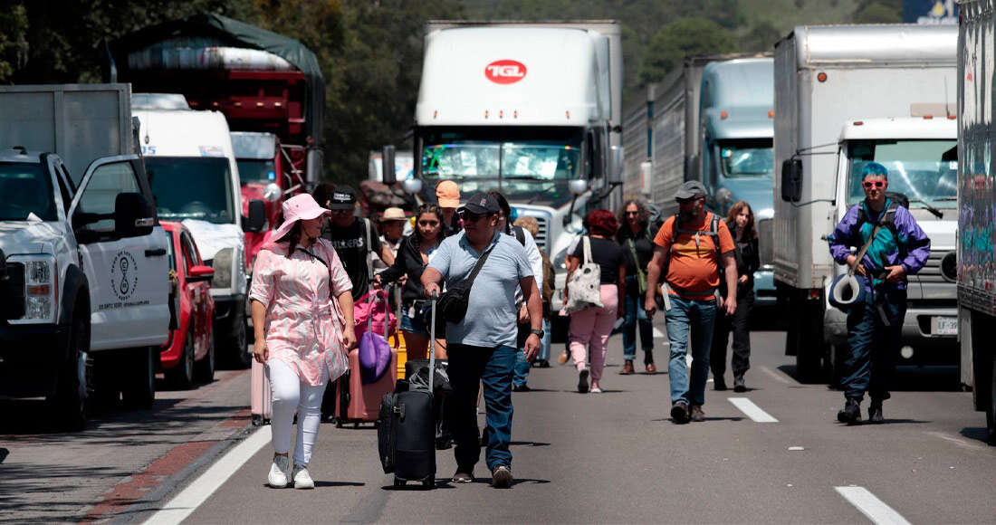 Bloqueo en la México-Puebla suma más de 32 horas; Coparmex pide a Gobierno intervenir