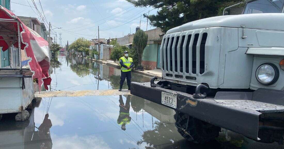 CRÓNICA¬ Chalco tiene décadas pidiendo ayuda. Ahora miles llevan semanas bajo el agua