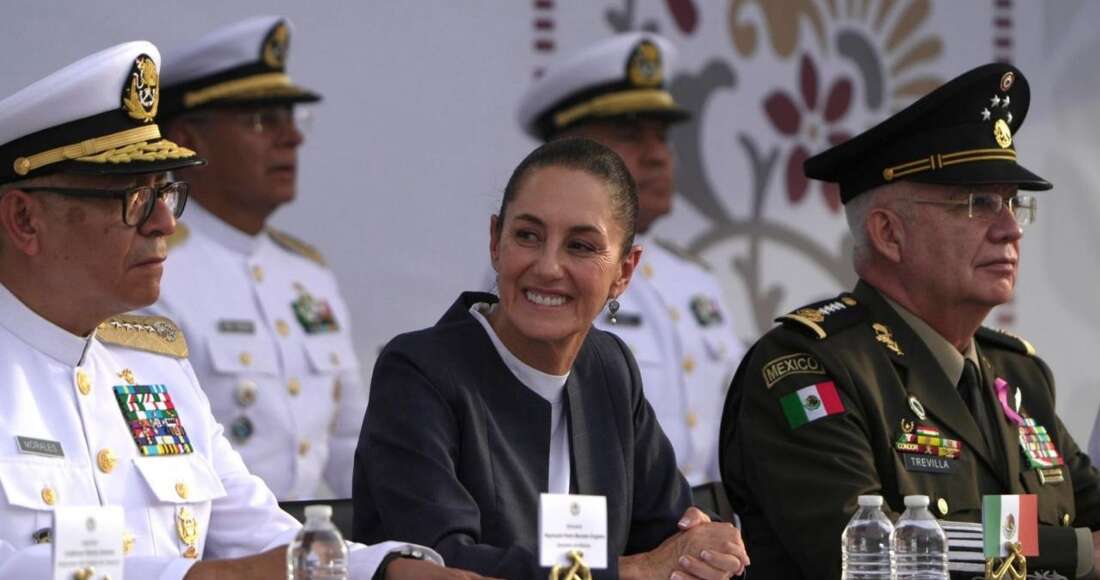 Presidenta destaca ante la Armada el Art. 39: todo el poder público dimana del pueblo