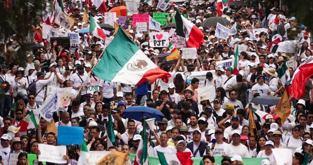 AMLO dice a alumnos de la UNAM que maestros los manipulan sobre la Reforma Judicial