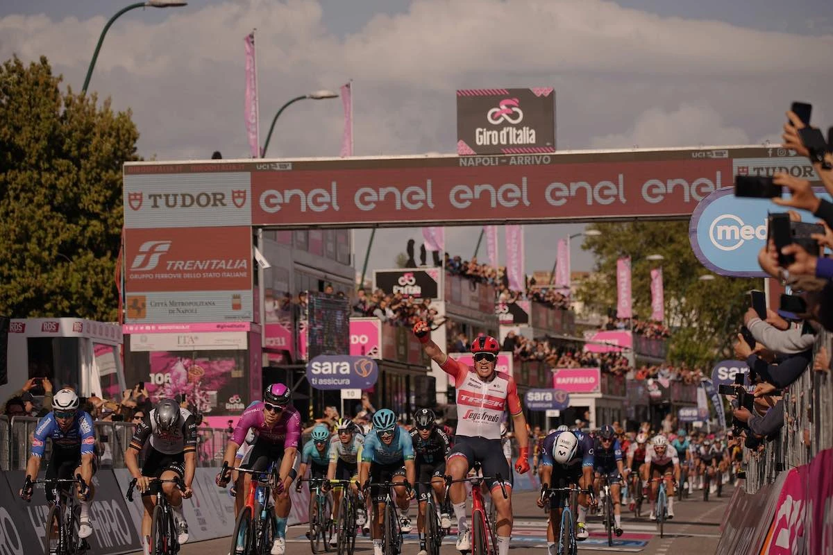 Il Giro d’Italia torna a Napoli, Manfredi: “In futuro lavoriamo ad una partenza della gara da qui”