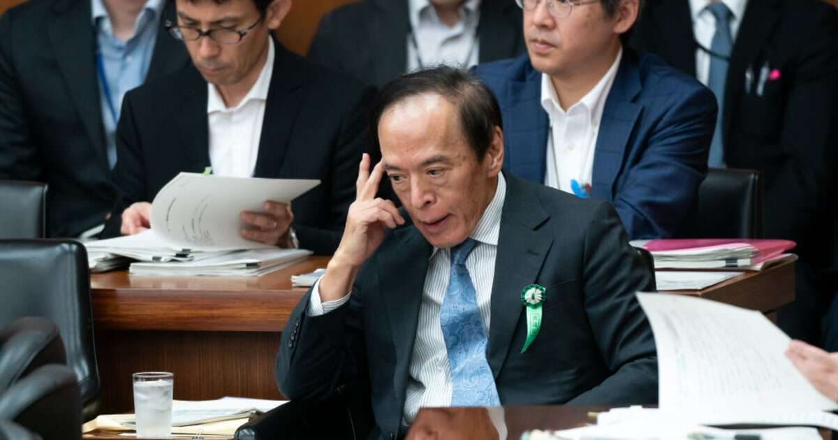 日経平均大暴落「植田ショック」はなぜ起きたか…岸田政権への負い目、解散総選挙、そして「コミュ力不足」が大混乱を招いた