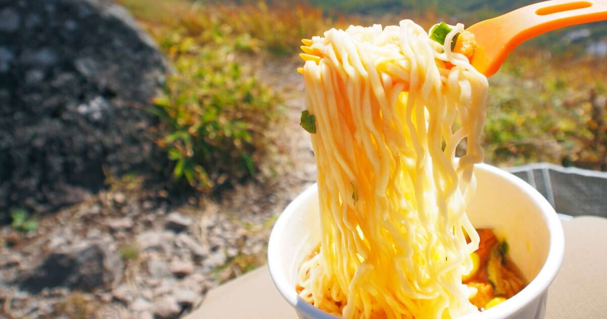 じつは、炭水化物と混ぜ合わせなければ「脂肪は燃えない」…！　なんと、山頂ラーメンは「あなどれない山ごはん」だった