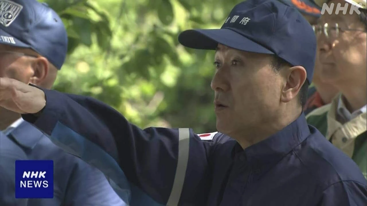 大槌町の山林火災現場を視察 防災相“局地激甚災害指定急ぐ”