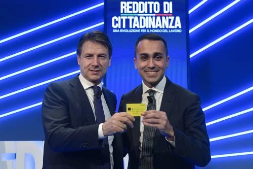 Svolta sul reddito 5s. 