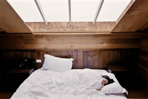 Come riconoscere (ed evitare) la paralisi del sonno