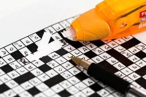 Il cruciverba fa bene al cervello (e protegge dalla demenza senile)