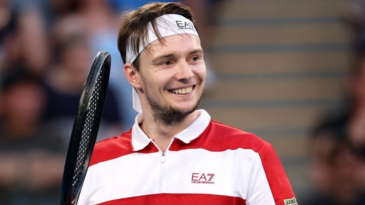 Лучший теннисист Казахстана вышел в четвертьфинал турнира ATP 250 в Швейцарии