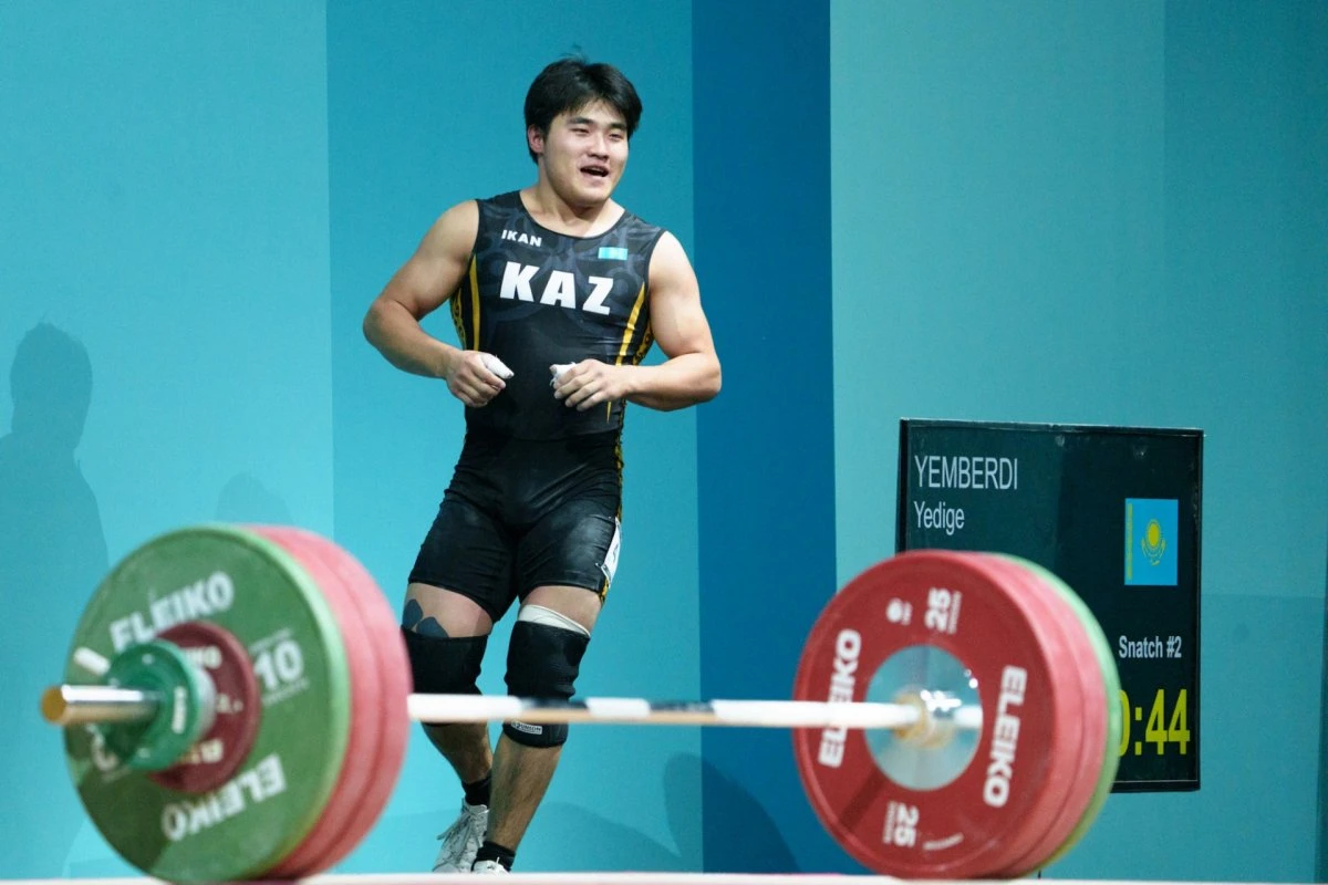 Казахстанский тяжелоатлет завоевал еще две медали на Играх исламской солидарности