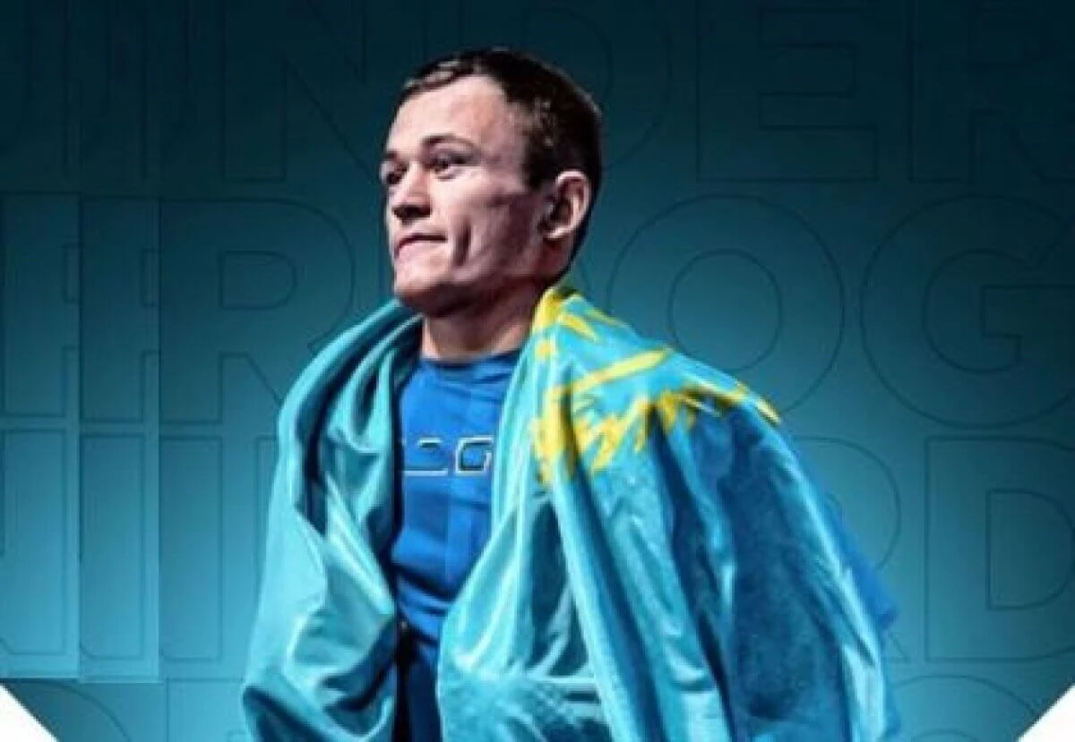 Нокаутом на первой минуте закончился бой казахстанца в UFC