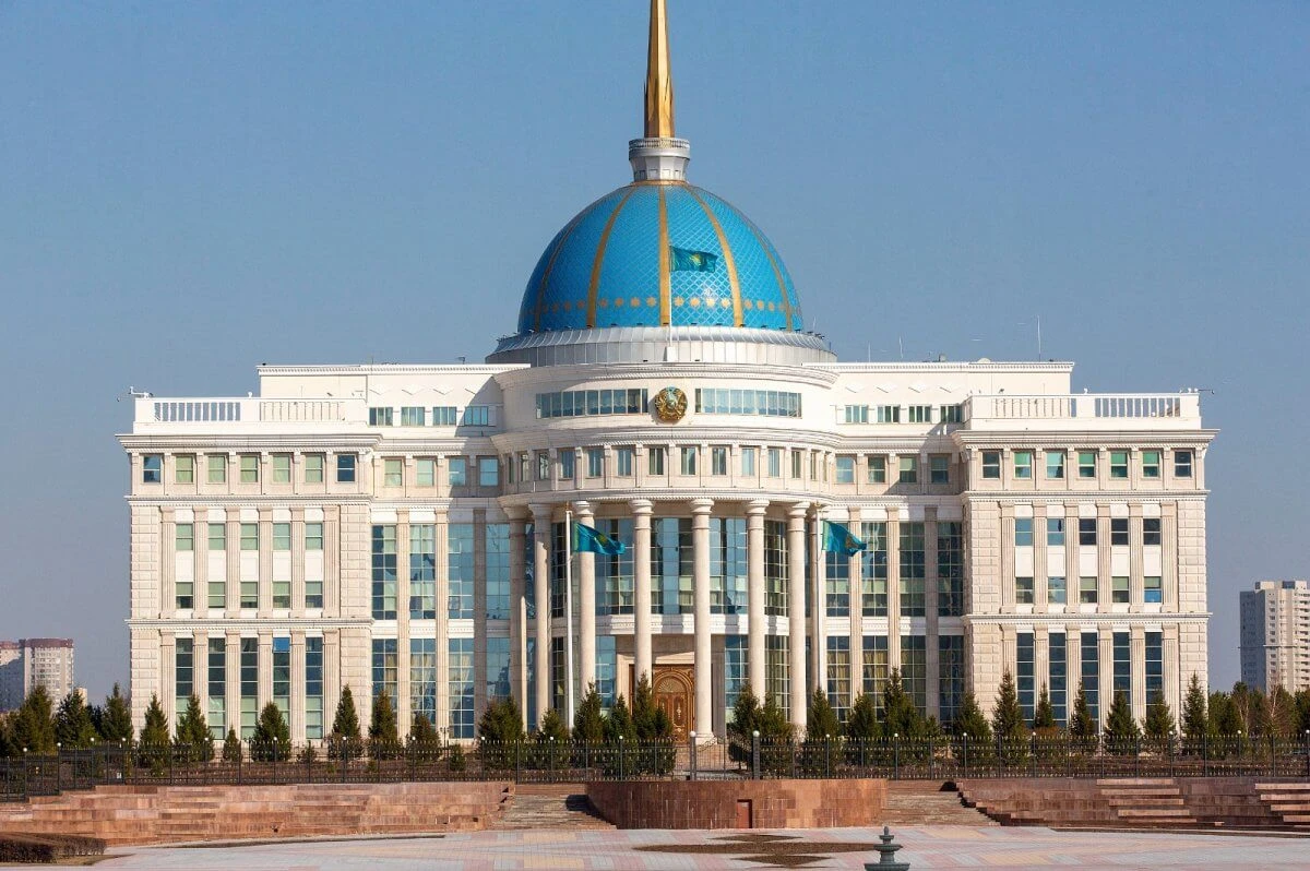 Куаныш Султанов награжден орденом “Отан”