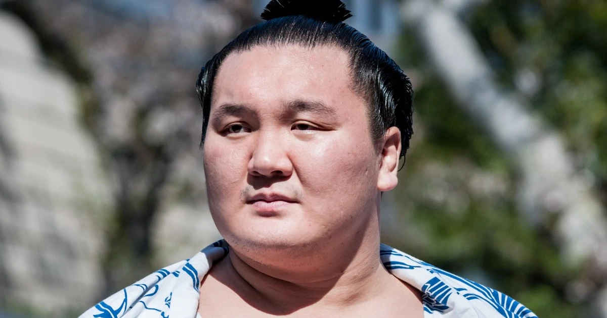 白鵬退職で高笑い！照ノ富士親方の「ひとり勝ち」と伊勢ヶ濱親方の禁じ手「借株再雇用」
