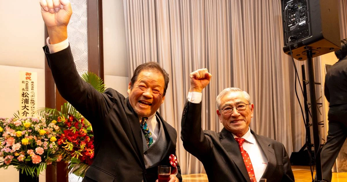「猪木さんに試合前、木製バーで思い切り殴られた」「額が割れて大流血」一番弟子・藤波辰爾と弟・猪木啓介が語る「アントニオ猪木伝説の真相」【特別対談】