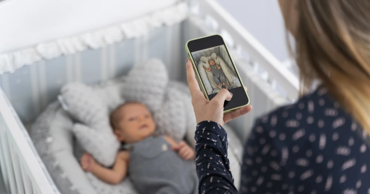 慎むべき行為にも思えるが…「子どもの写真をSNSに投稿する」ことの意外な「プラスの効果」