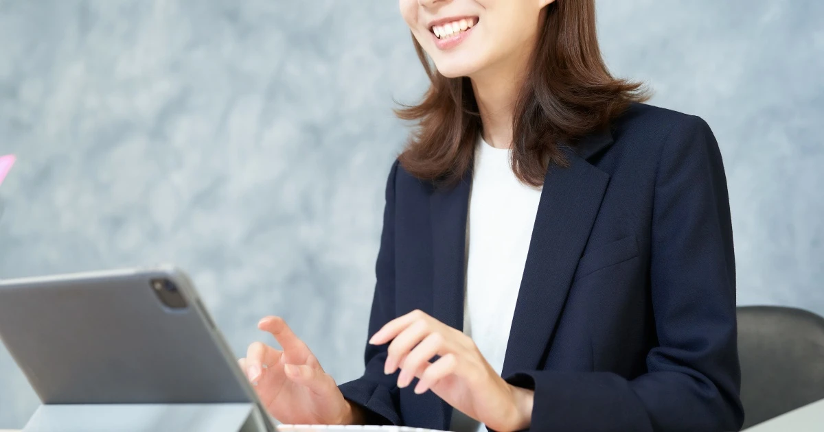 一見の顧客に門前払いされないために…営業のオープニングトークで使える「雑談」のテクニック5選