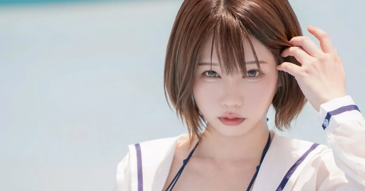 暑さも吹き飛ぶ「えなこの”透けセーラー水着”」が眼福すぎる…《令和最強の圧巻ボディ》にファン「脳の処理が追い付かない」と絶叫…！