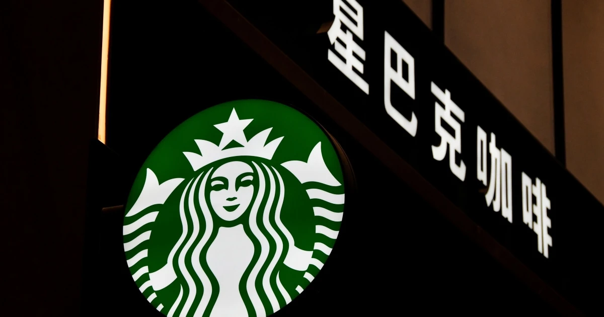 スタバが中国でついに音をあげた…異例の《フラペチーノ値下げ》が物語る「中国経済の深刻な現実」