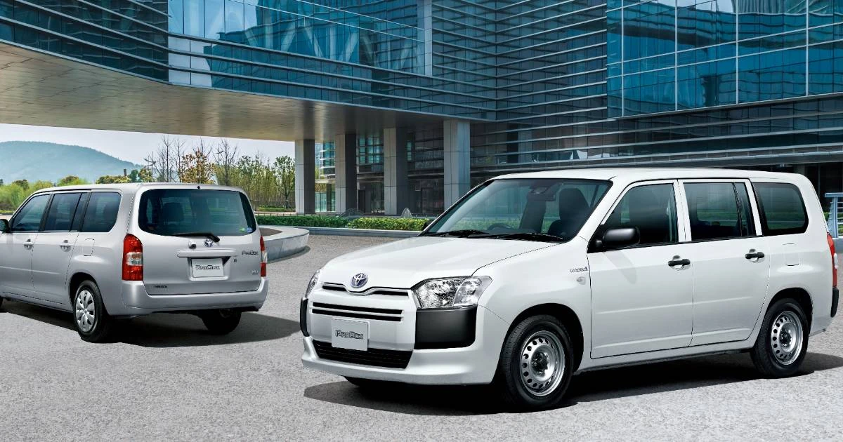 結局、どの自動車メーカーも勝てなかった…企業の営業車がトヨタのプロボックスばかりになった「納得の理由」