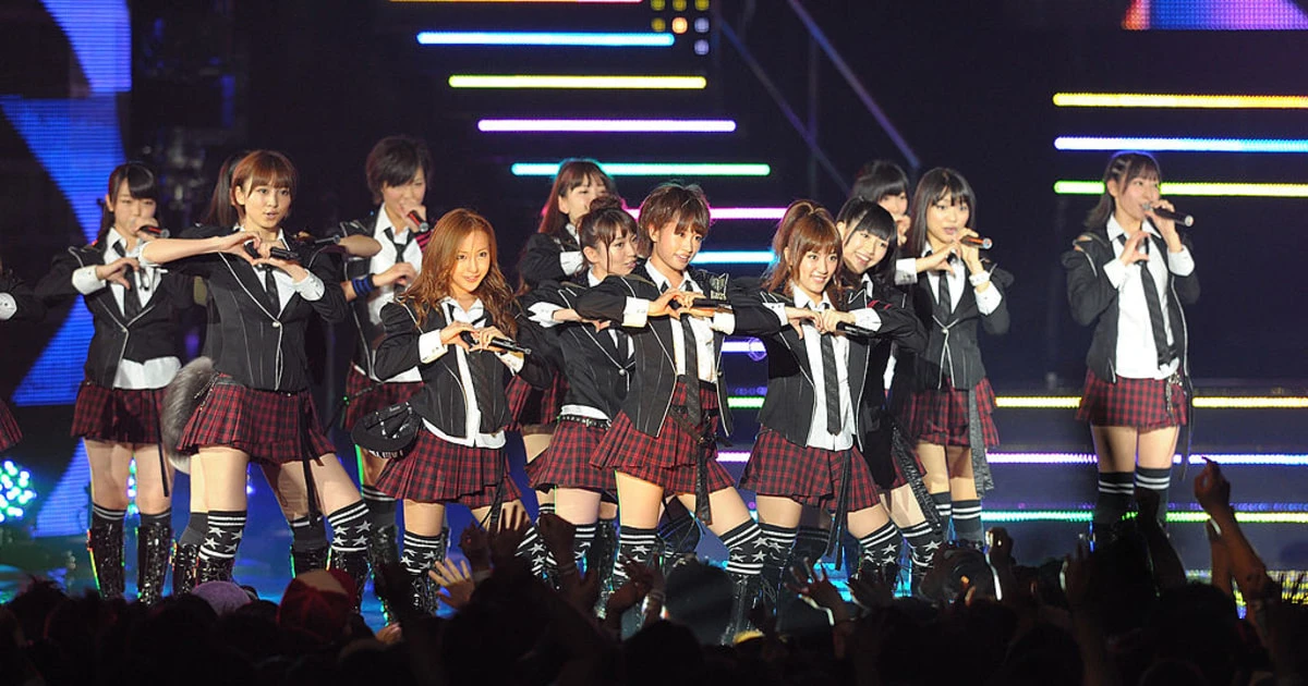 「前田敦子」「大島優子」「篠田麻里子」らAKB48の水泳大会をファンが観覧…ブレイク前にAKB48が開いた「神イベント」の数々