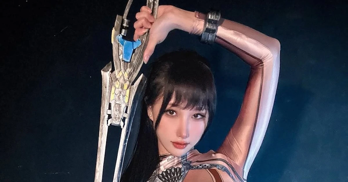 「過激すぎる露出で理性が吹き飛びそう…」台湾の爆美女コスプレイヤー・ハネアメ《限界ギリギリの超攻撃的ボディスーツ姿》に称賛の嵐