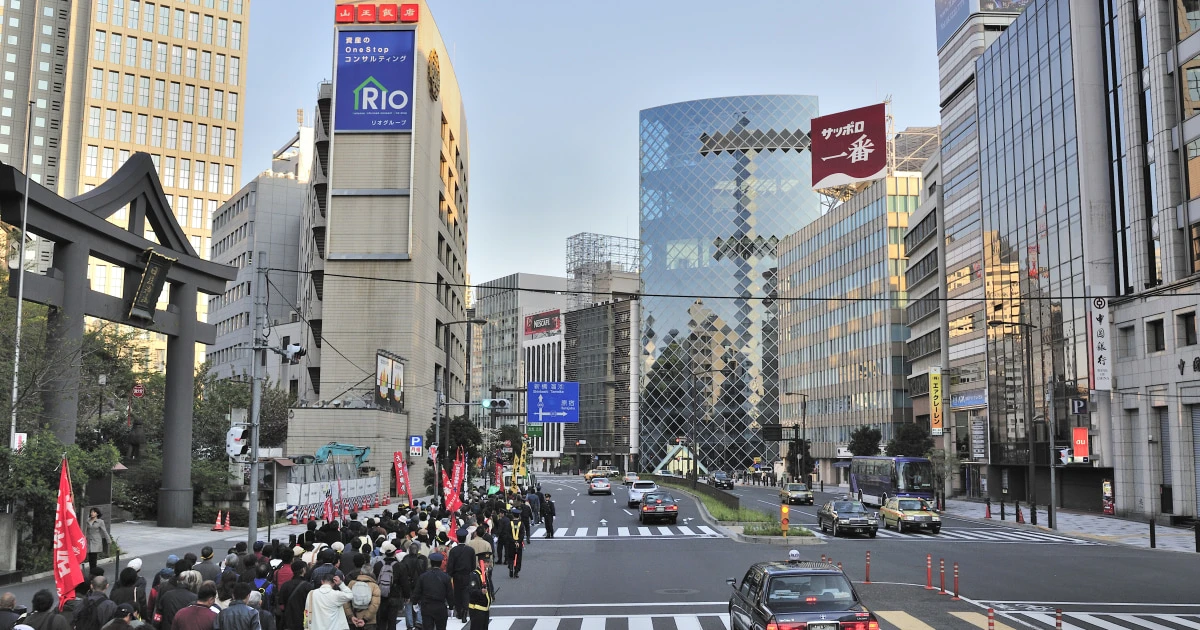 意外に知られてこなかった「使える道具」…なぜ社会運動論は世の中を〈視る〉ために有効なのか