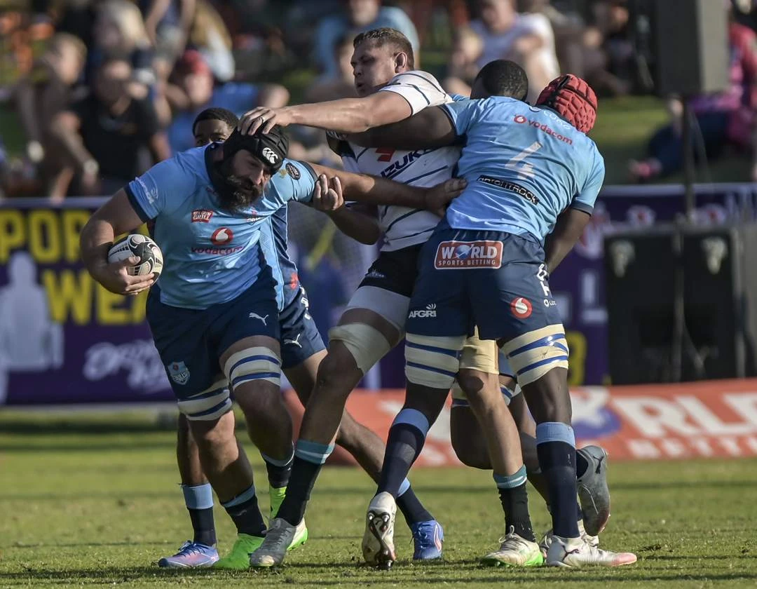 Desperate tye vir Nomlomo se Ligbloues in CB-kompetisie