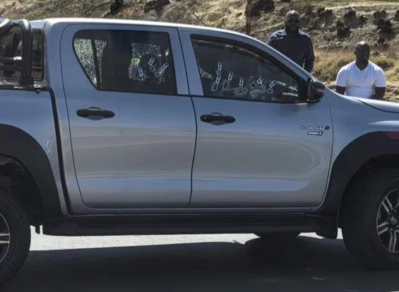 Soweto-taxibaas in vermoedelike huurmoordaanval doodgeskiet