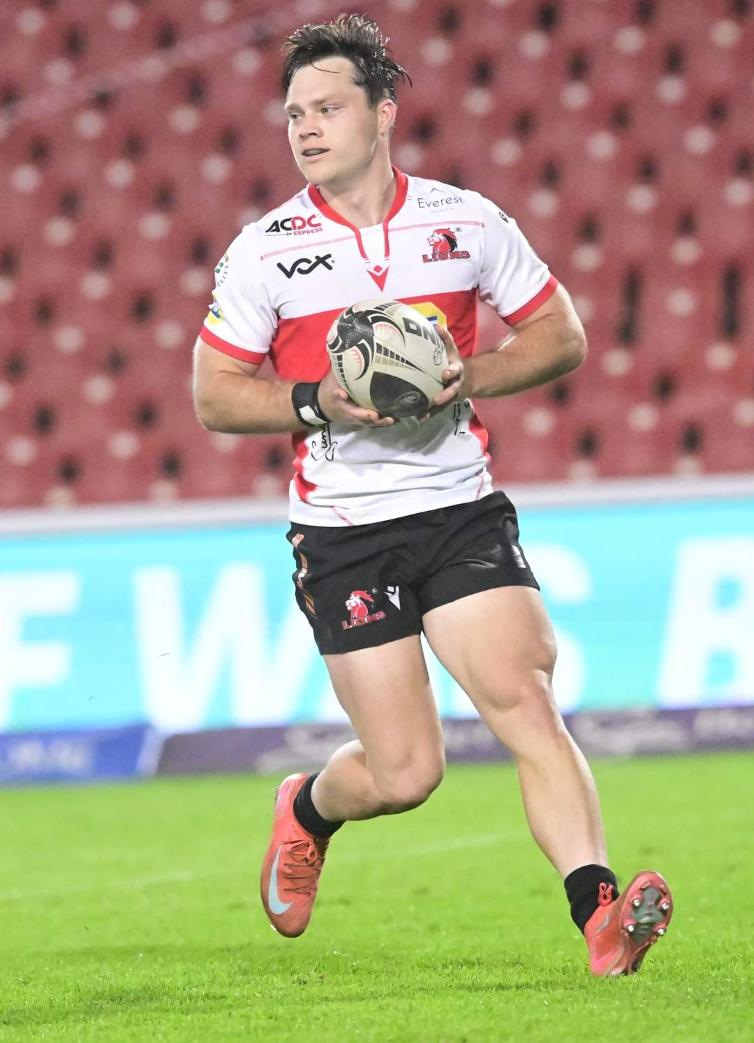 Curriebeker-eindstryd: Goud- en diamantdelwers pak mekaar