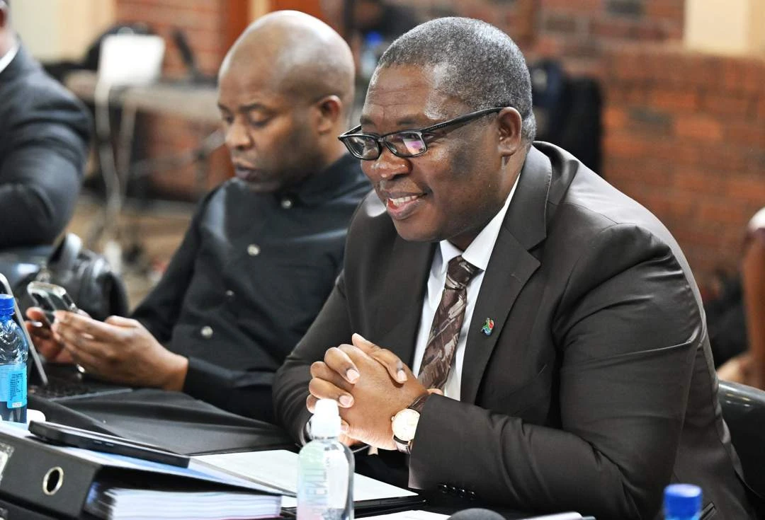 ‘Jou amptenare is korrup’ – MKP aan Lesufi