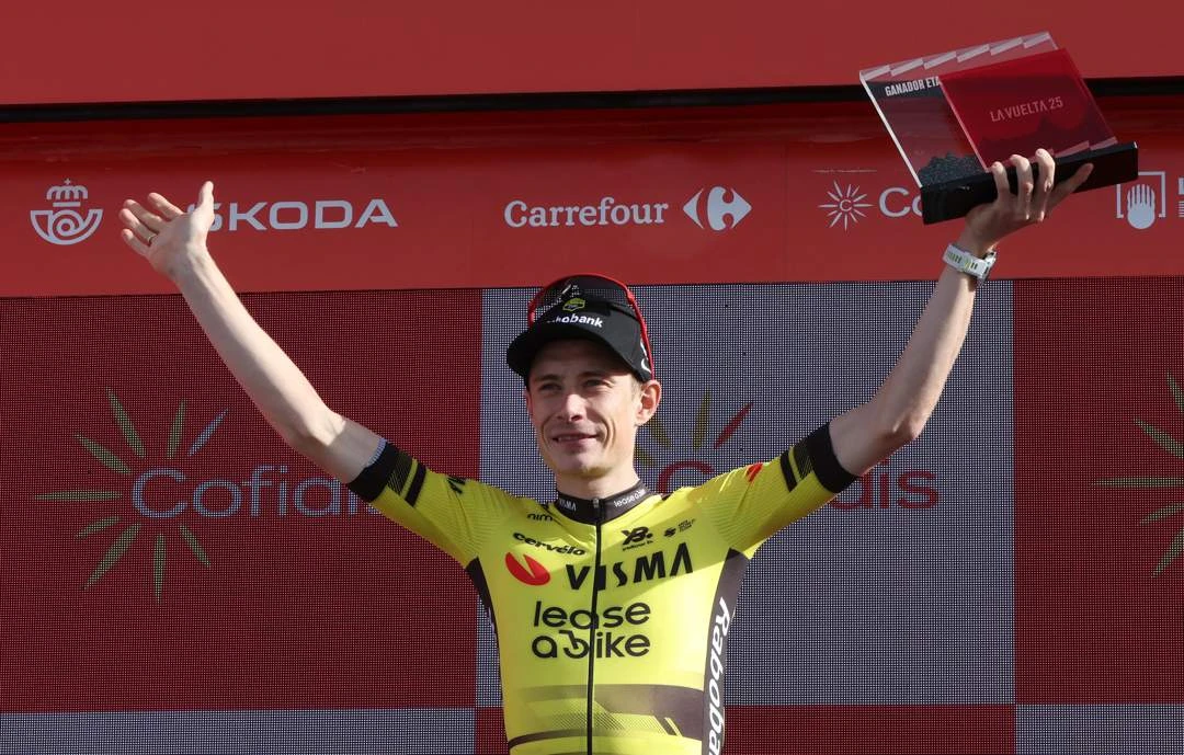 Vingegaard wen Vuelta nadat protes fietstoer verkort