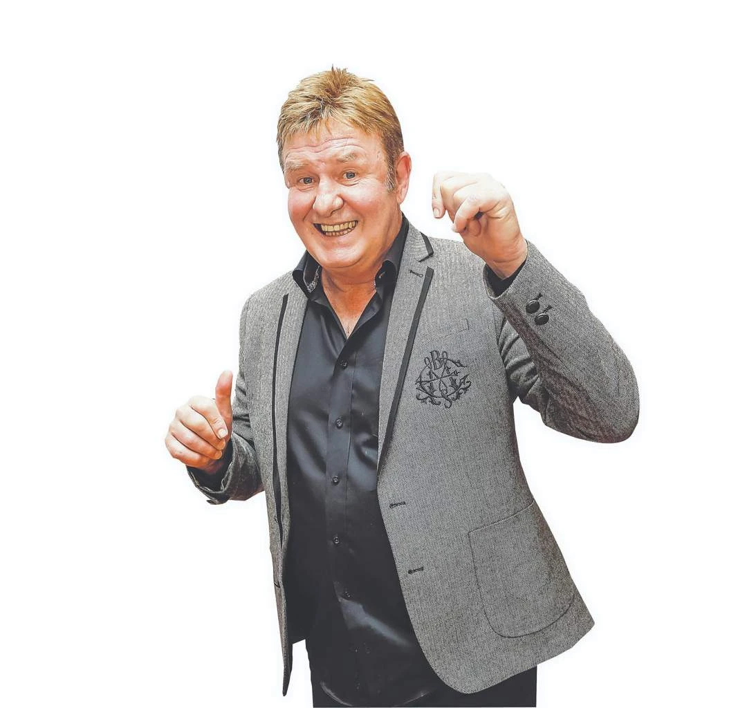 Leon Schuster: Ons kyk terug op sy loopbaan
