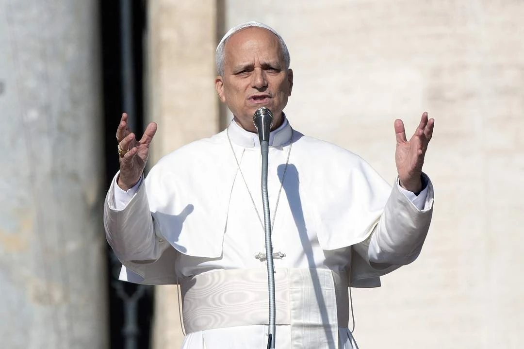 Pous Leo verklaar ‘kuber-apostel’ tot heilige